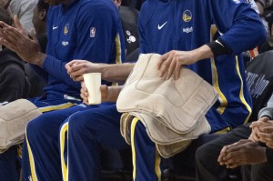 yl23455永利官网-勇媒：残阵勇士大胜灰熊表现令人印象深刻 望波津周日复出战湖人