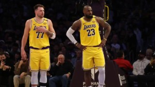 防守顶级+双星兜底进攻 湖人梦回2020真要夺冠？